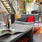 Georges * Issy-les-Moulineaux