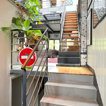 Georges Villa Issy-les-Moulineaux